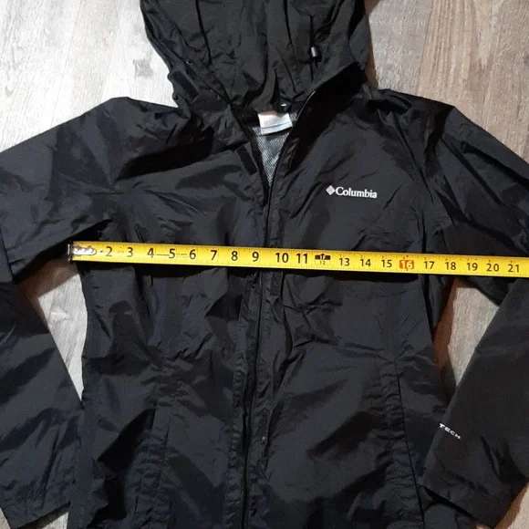 Columbia Omni tech Jacket - Picture 6 of 7